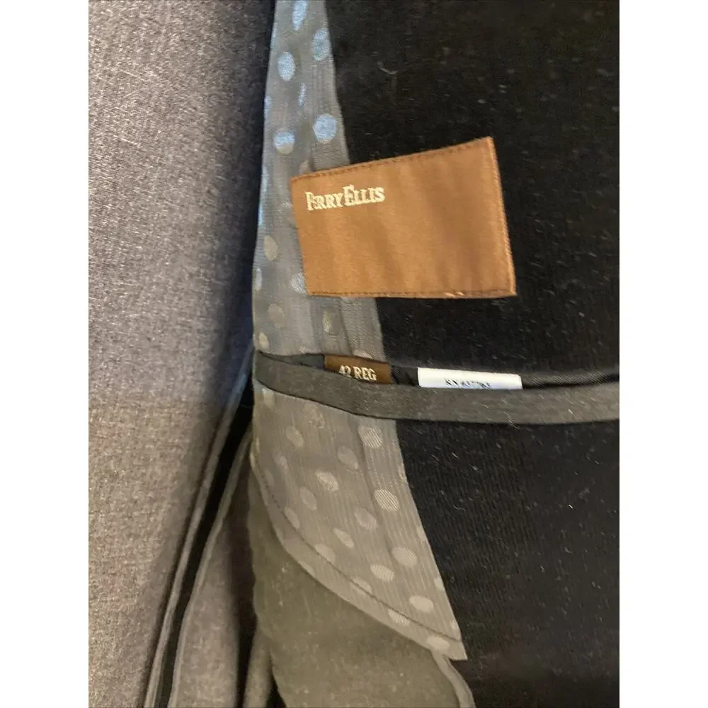 Perry Ellis this perry